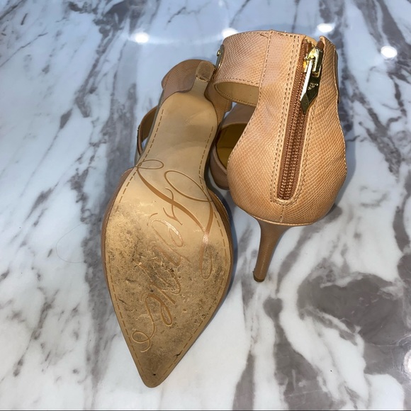 Vintage Fergie Nude Pointy Toe Heels Gold Ankle Strap - Picture 7 of 9